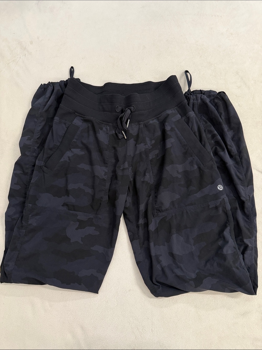 Lululemon Dance Studio Mid-Rise Pant
Heritage 365 Camo Deep Coal Multi 
Size 4 - Picture 9 of 9